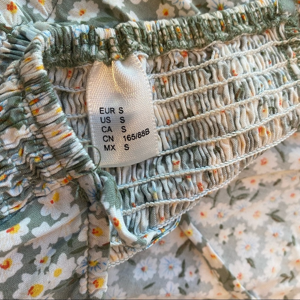 Beautiful sundress with tie straps and romantic tier bottom - Picture 3 of 4